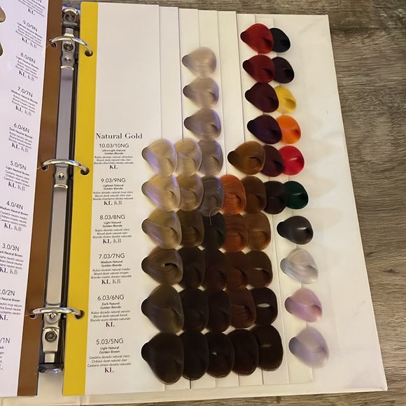 Keratin Complex Hair Color Swatch Book - Picture 5 of 6